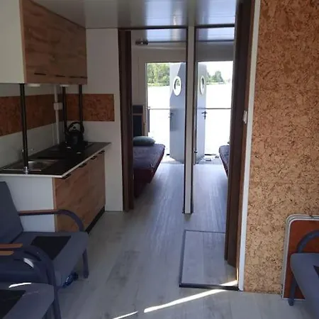 Dom Na Wodzie Z Tarasem * Varsovia