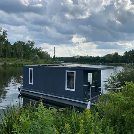 Dom Na Wodzie Z Tarasem Apartmán *